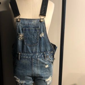 NWT Super freak short overalls